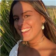 Chica responsable y organizada de 18 años capacitada para impartir clases particulares de todas las materias que abarcan la etapa de educación primaria (Inglés, Euskera, Matemáticas, Natur Zientziak, Gizarte, etc…) con especial facilidad en inglés. Me gus